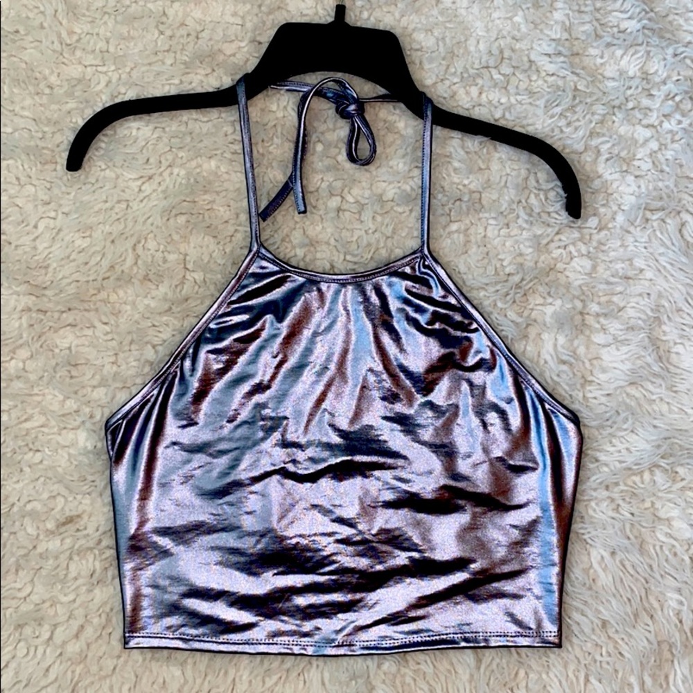 Metallic silver crop top!